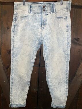 APT.9 acid wash ankle jeans